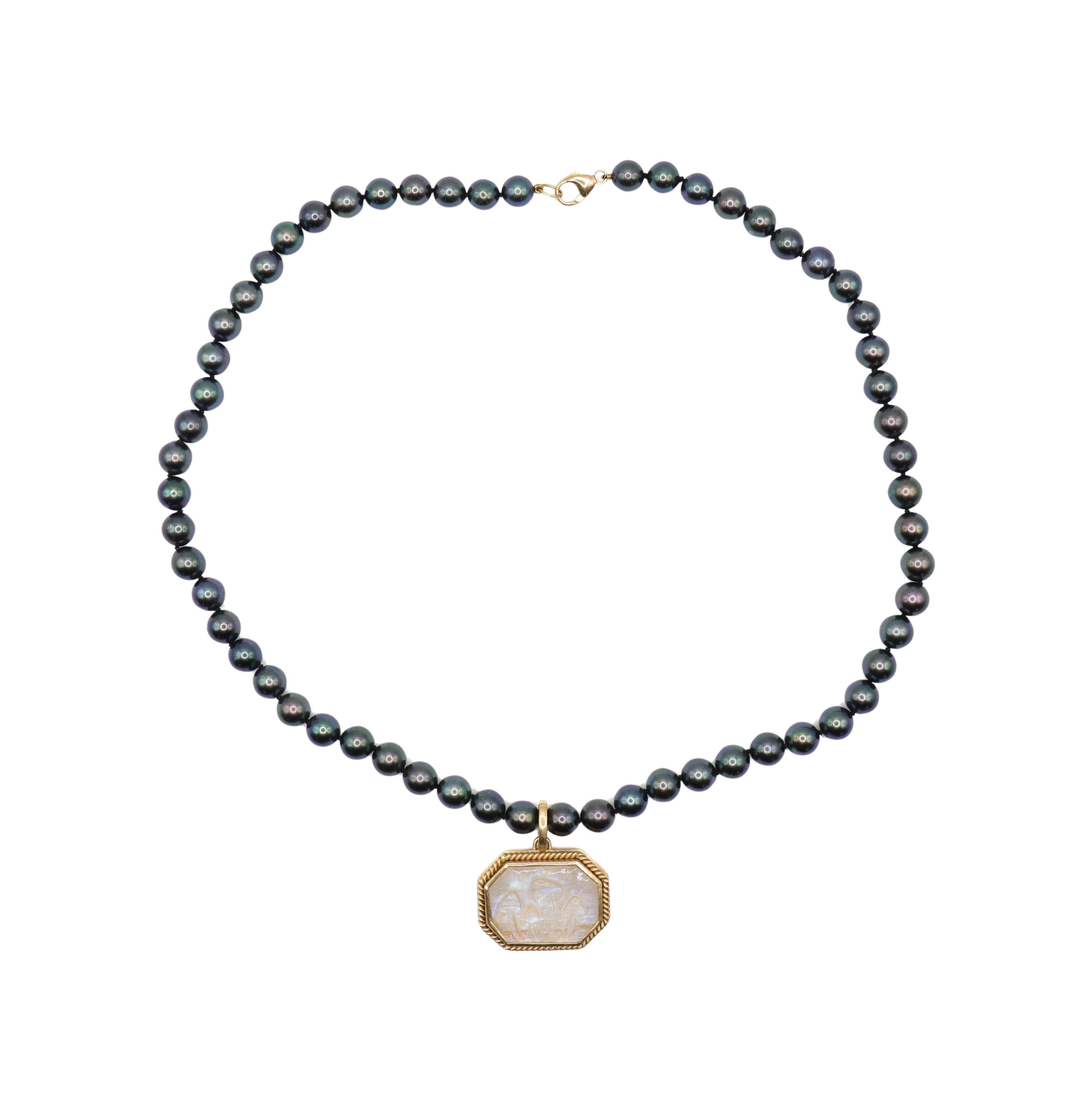 BLACK PEARL & CRYSTAL MUSHROOM NECKLACE