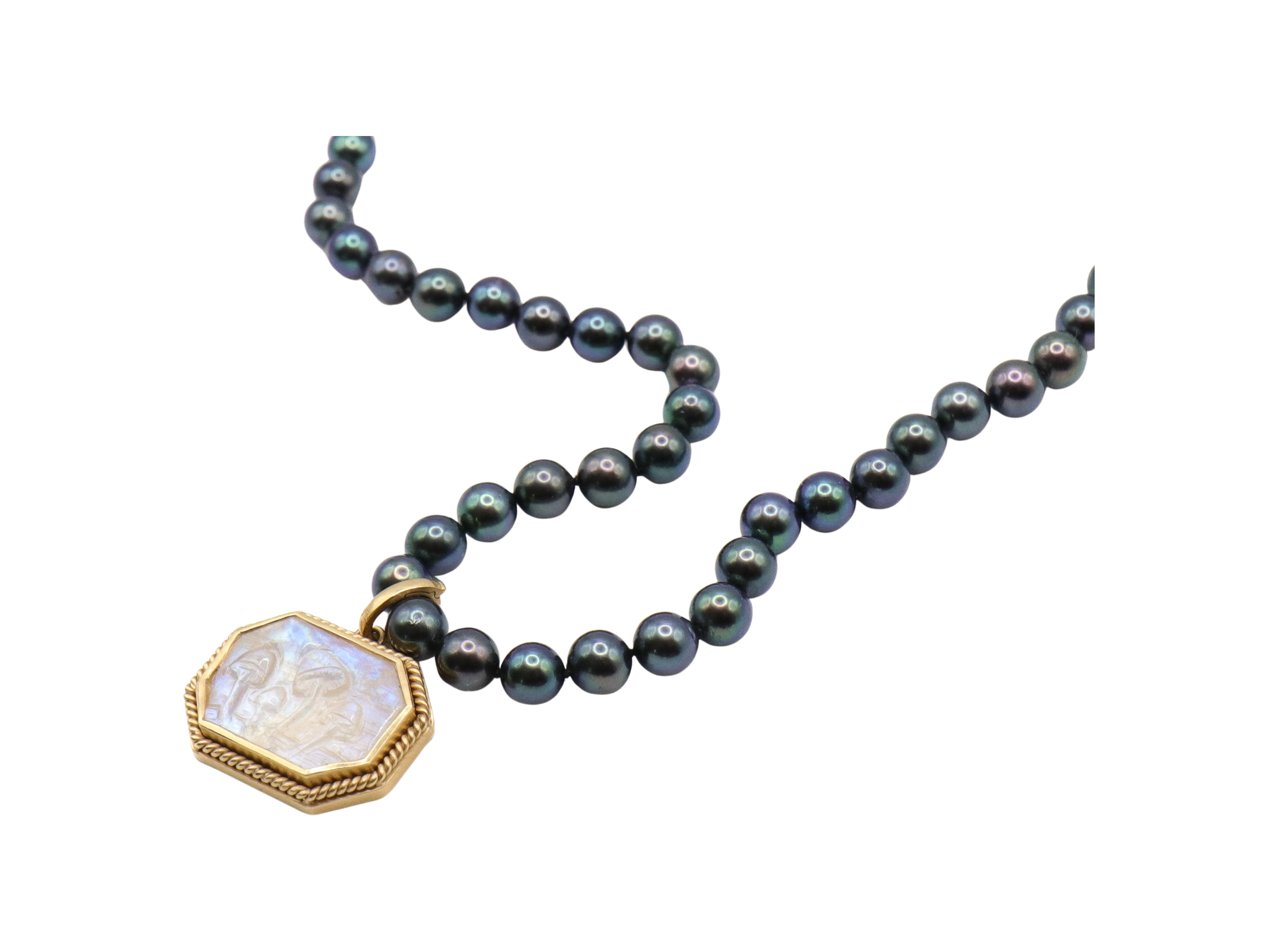 BLACK PEARL &  CRYSTAL MUSHROOM  NECKLACE